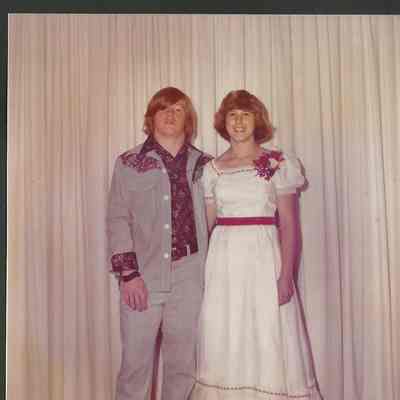 1st runner-up Sue Davis and escort Steve Owens