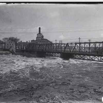 1923 flood ("freshet") at Iron Bridge and Bowdoin Mills