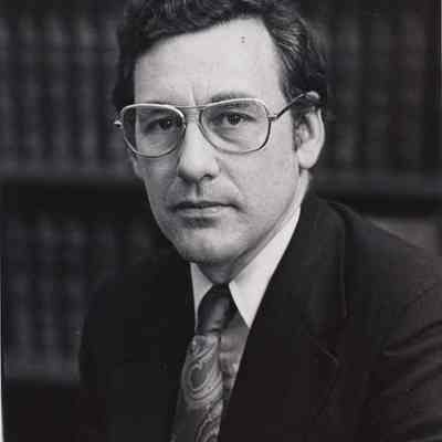 A photo view of Gordon L. Weil. 12/2/1980.