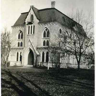Memorial Hall