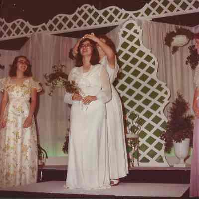 Lisa Grasmuck crowning the 1979-80 Brunswick Teen Queen Cathy Lyden.