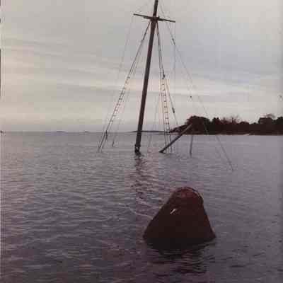 A photo view of a sunken ship. 10/20/1989.