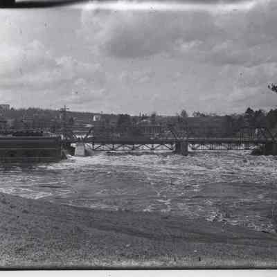 1923 flood ("freshet"), Iron Bridge and Androscoggin River