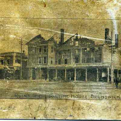Ruins of the Tontine Hotel, Brunswick