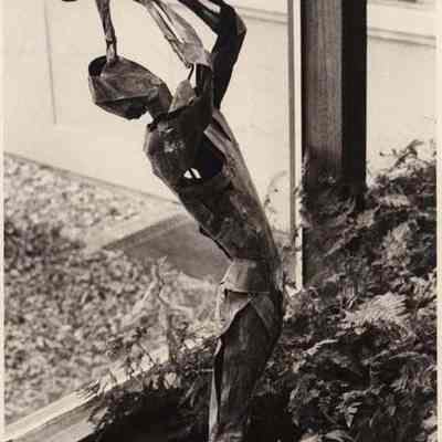 A photo view of a sculpture by Tom Kennedy. 2/27/1992.