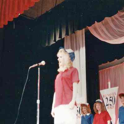 Michelle Bergquist, contestant # 8