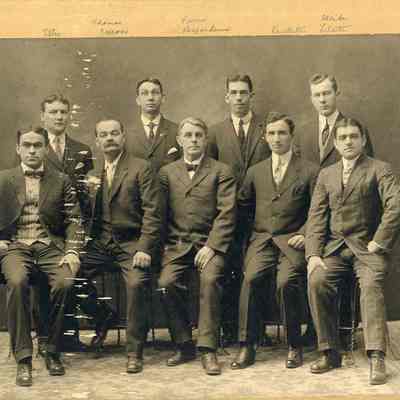 Cercle Cremazie group (some identified)