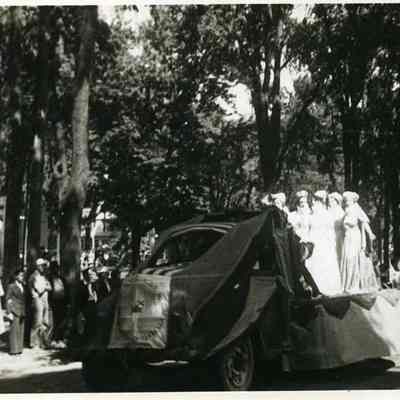 A Float at the Brunswick Bicentennial Parade