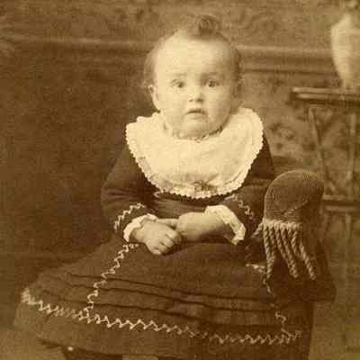 Lea R. Hussey