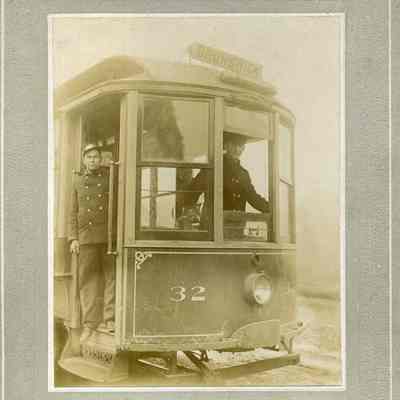 Trolley car number 32