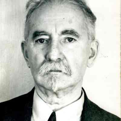 Dr. Charles Lincoln