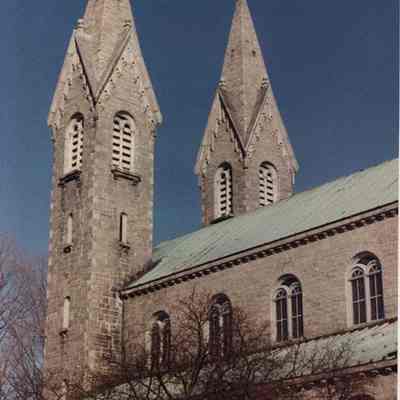 A photo view of King Chapel, Bowdoin College. 2/14/1990.