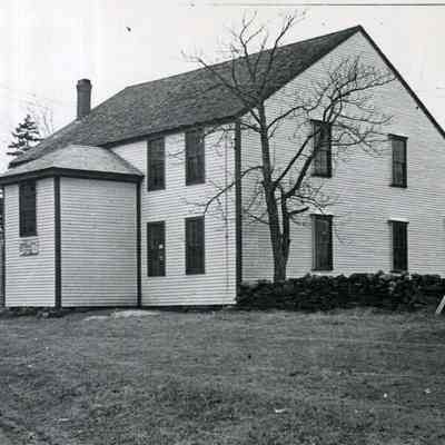 A photo of the Harpswell Meeting House..