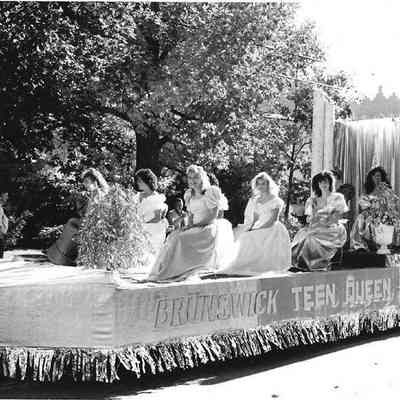 Brunswick Teen Queen float in Brunswick's 250th Anniversary Parade