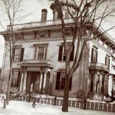 Sills House