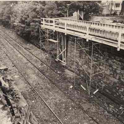 A photo view of work on the Federal Street overpass. 9/24/1992.
