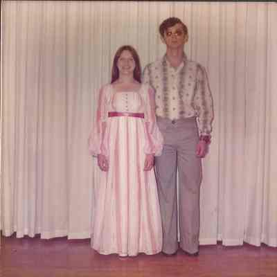 Contestant #3 Linda Hinckley and her escort Gary Bouchard