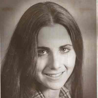 A B/W photo of Kristie Kaknes