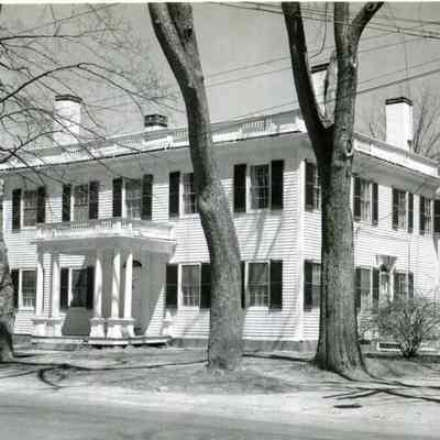A photo of the Cleaveland House taken 1960.
