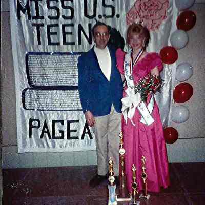 Lisa Kelly with an unknown man