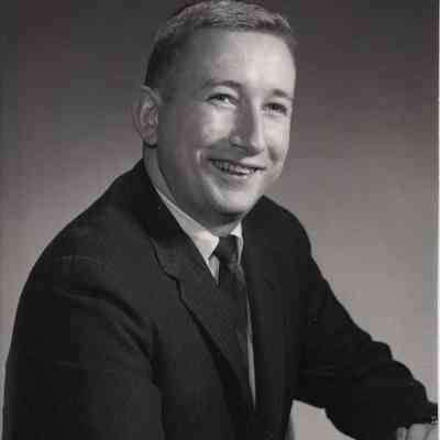 A photo view of Ross Emery.