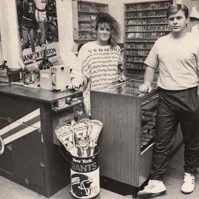 A photo view of Lisa Meininger & Tom Fish. 12/5/1990.