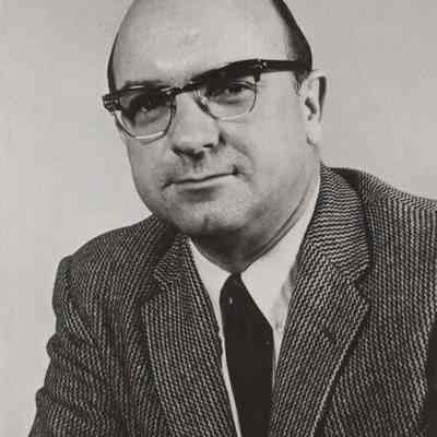 A photo view of C. Bruce Wright.