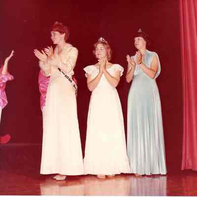 Teen Queen Participants