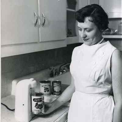 Mrs. Laurier Pinette