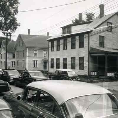 A photo of houses on Bank Street before they were demolished.