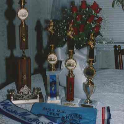 Lisa Kelly's awards and banners.