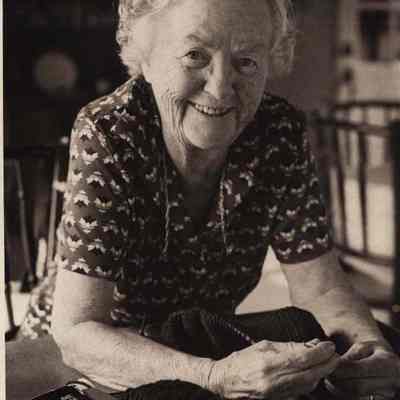 A photo view of Mary Baxter White.