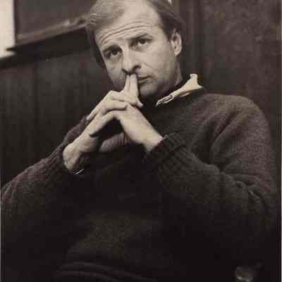 A photo view of Robert Shepherd.