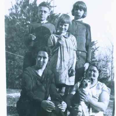 Shaw family
