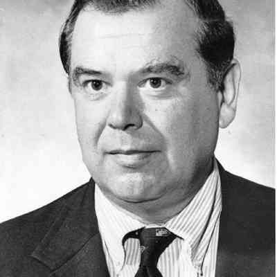 Roger Howell Jr.