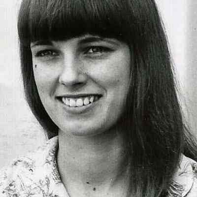 A B/W photograph of Jeannine Coulombe contestant # 9..