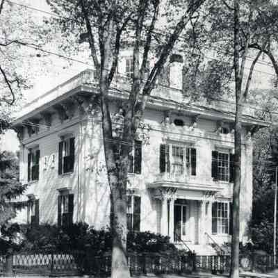 A photo of the Weld House.