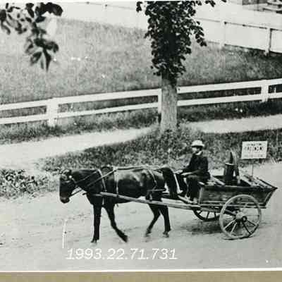A photo of old Fire Engine.