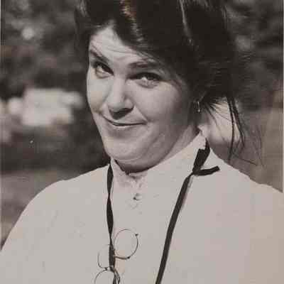 A photo view of Beth Dunlap. 12/04/1981