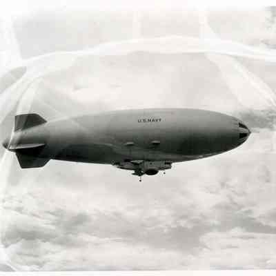 Navy Dirigible Visits Air Station