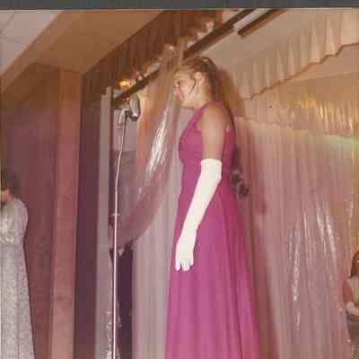 Contestant #6 Kathy Livernois answering the question.