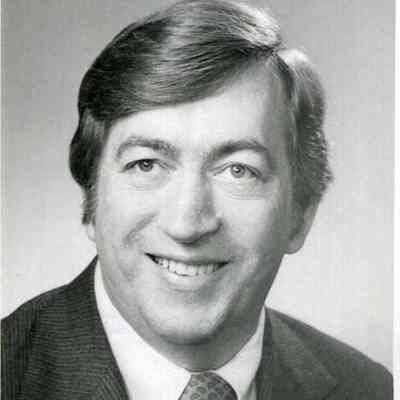 David W. Bustin