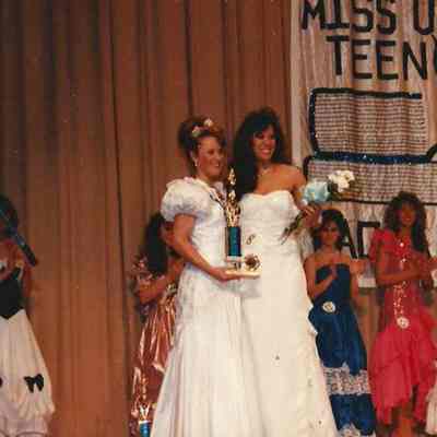 Autumn Ison winning 3rd runner-up