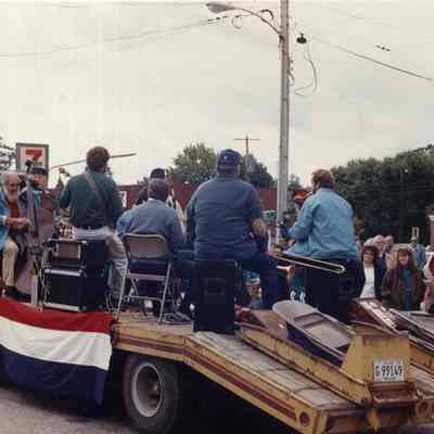 Brunswick's 250th anniversary parade