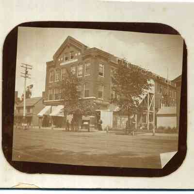 Shop on Maine Street