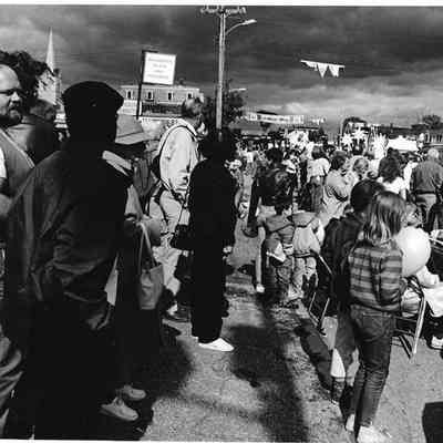 Crowd at Brunswick's 250th Anniversary Parade