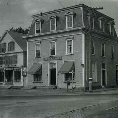 A photo of Short's Market.