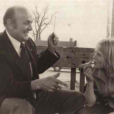 A photo view of Don McKissock & Wanda Graffan. 5/14/1980.