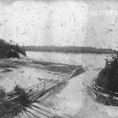 Bridge between Great and Orr's Islands