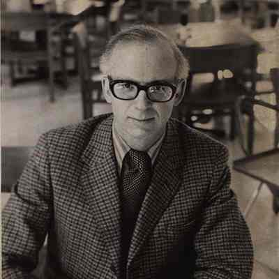 A photo view of David Broder. 2/3/1975.